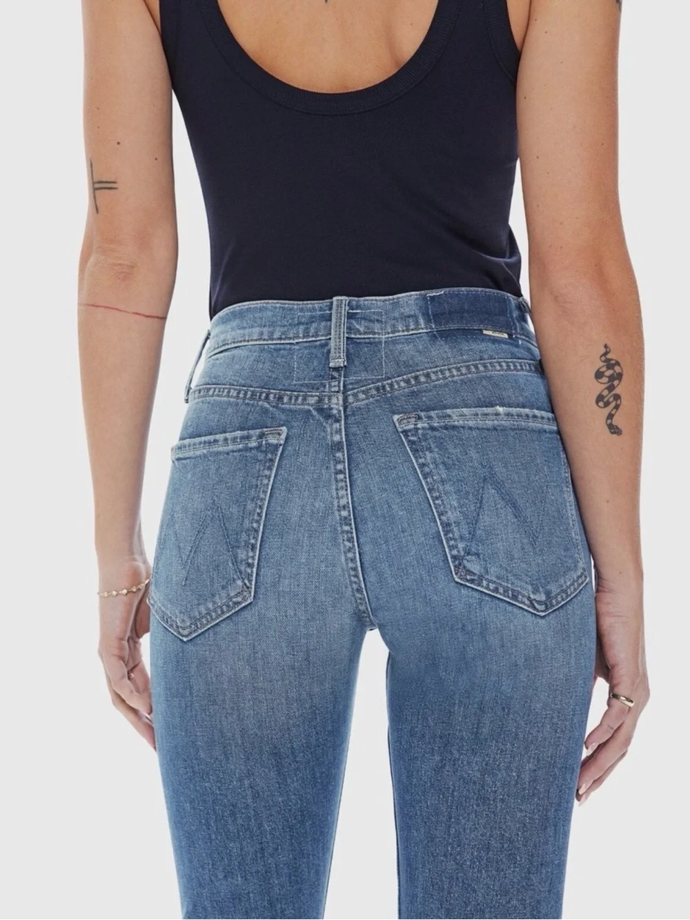 Mother Superior The Tomcat Jeans Denim  Kneeling On Stones 30